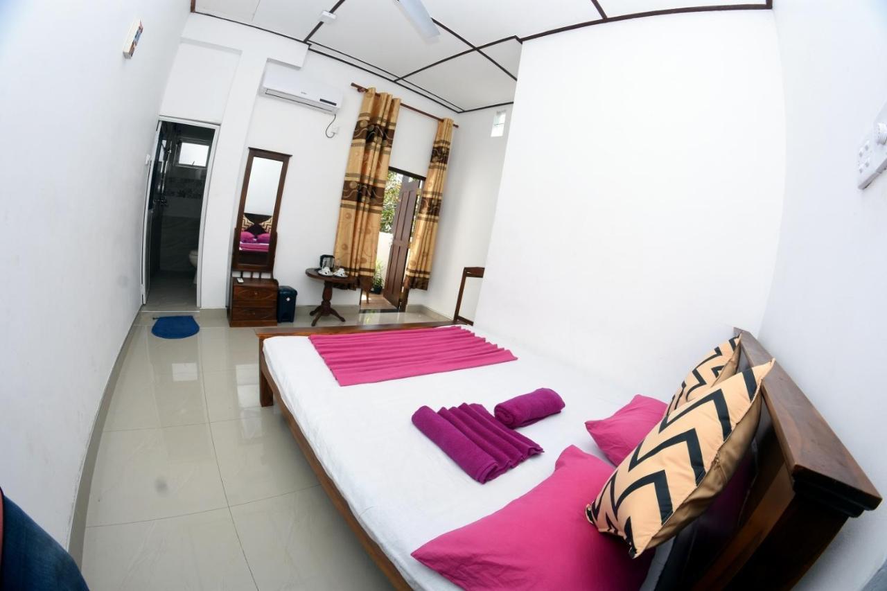 Bluray Beach Apartment Negombo Luaran gambar